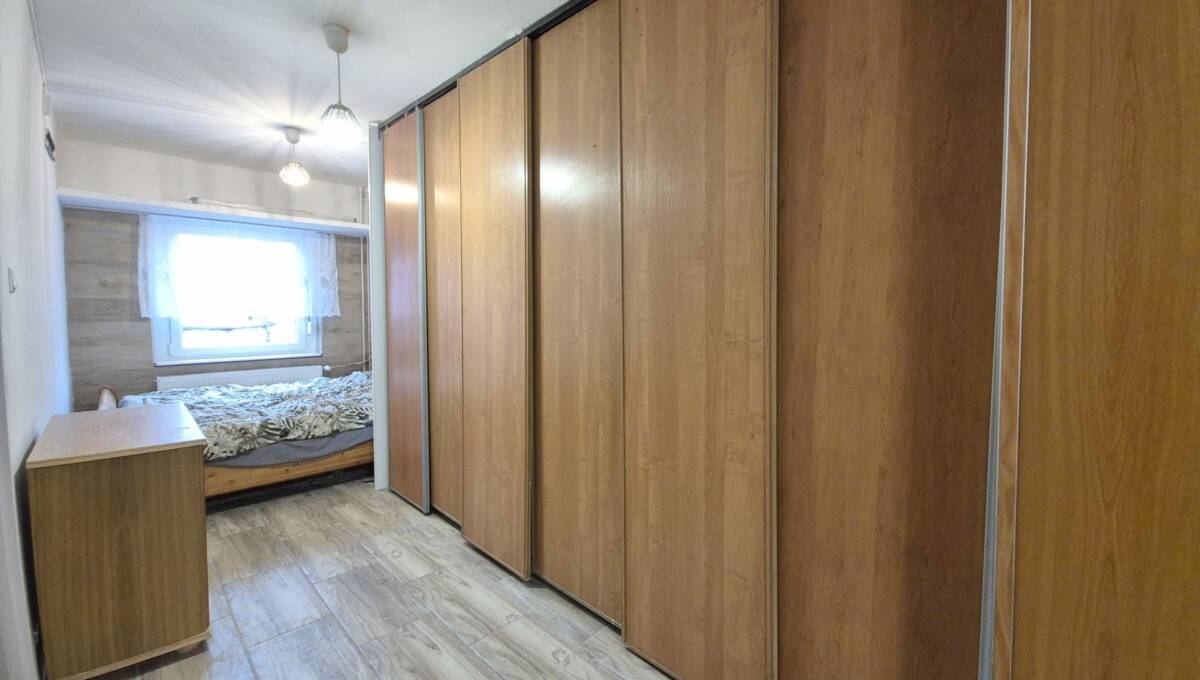 21-10-2025 - Komuny Paryskiej - 05