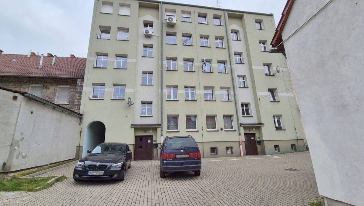 21-10-2025 - Komuny Paryskiej - 10