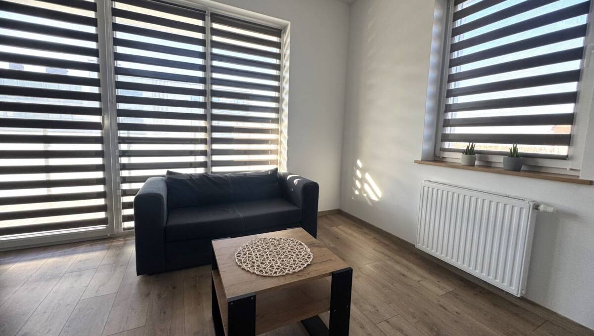 wynajem Powstańców Warszawy 12