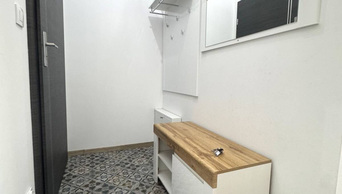 wynajem Powstańców Warszawy 4