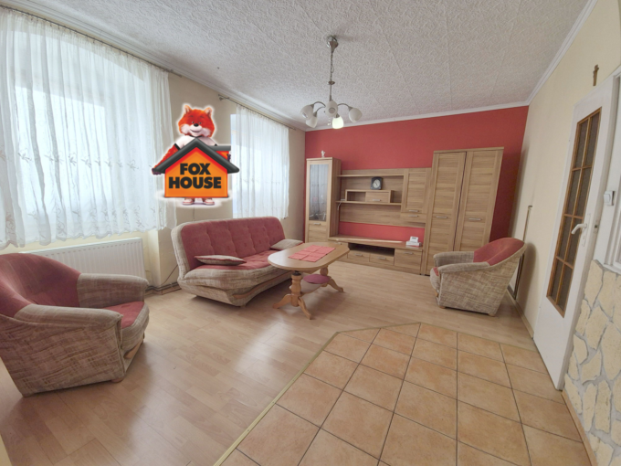 Dwupokojowe mieszkanie z garażem i potencjałem – Kamienica, Parter