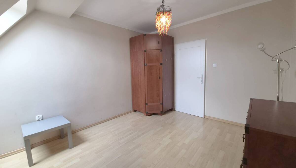 02-04-2026 - Bankowa - 09